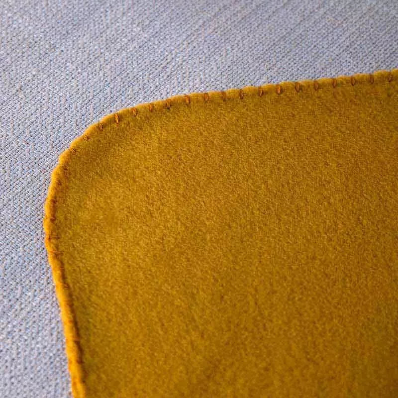 Vilnonė antklodė 170x130 (oranžinė)